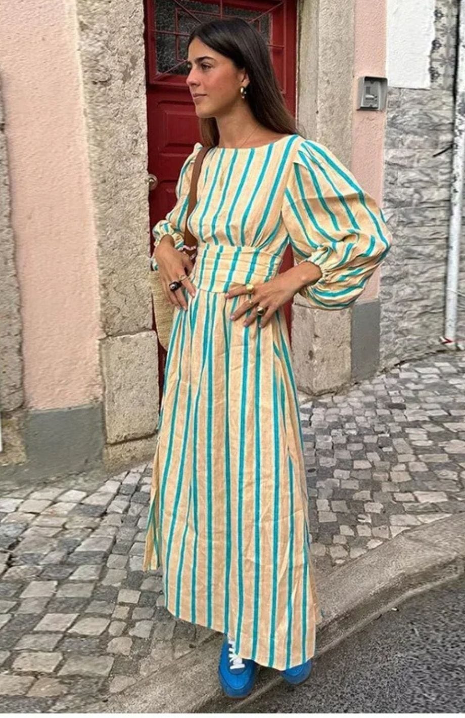 Rosea Elegancka Sukienka Maxi Bez Pleców w Paski